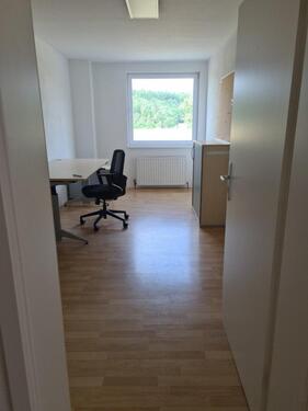 Foto - Miete Büro, Büroraum, Homeoffice (optional m. Hallenlagerfläche)