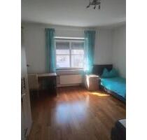 Zimmer für Wochenendheimfahrer - 600,00&nbsp;EUR Kaltmiete, ca.&nbsp; 16,00&nbsp;m&sup2; in Langenpreising (PLZ: 85465)