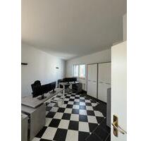 Gepflegte Büro- & Lagereinheit in Top-Lage von Berlin-Wittenau