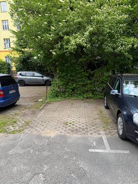 Foto - Privater Parkplatz im Innenhof zu vermieten
