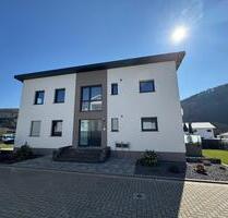 Neubau 4-Zi.-Wohnung 116 m², Terrasse, Moselblick, PV & Wallbox - Ellenz-Poltersdorf