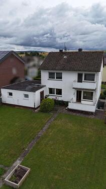 Foto - Freistehendes Einfamilienhaus mit großem Potenzial, ruhige Lage