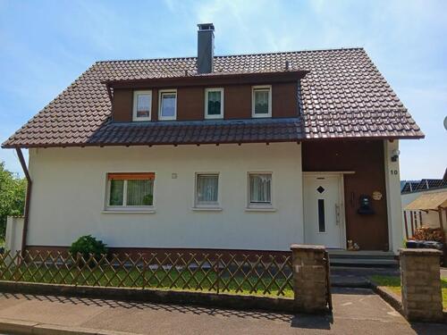 Foto - Mehrfamilienhaus (freistehend) mit 2 Wohnungen u. toller Aussicht