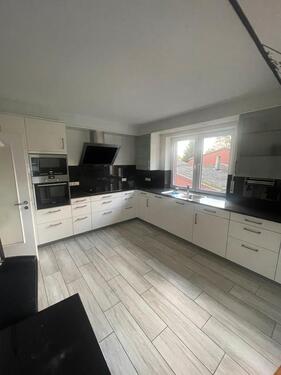 Foto - Große 4-Zimmer Wohnung - 850,00 EUR Kaltmiete,