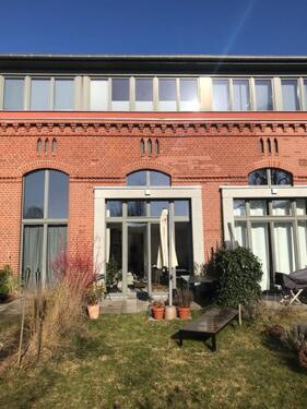 Foto - Modernes Wohnen im Denkmalensemble – 3-Etagen-Townhouse mit Garte