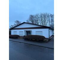 Gewerbehalle - 2.000,00&nbsp;EUR Kaltmiete, ca.&nbsp; 420,00&nbsp;m&sup2; in Schwalbach (PLZ: 66773)