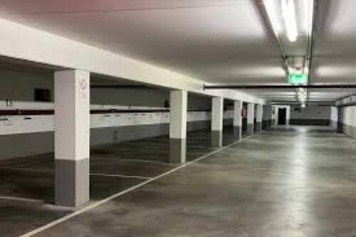 Foto - Tiefgaragen Parkplatz - 75,00 EUR Miete,
