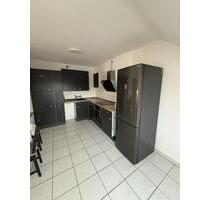 Helle Dachgeschosswohnung in bester Lage von Neuss inklusive Küche Helle Dachgeschosswohnung in bester Lage von Neuss inklusive Küche