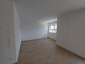 Foto - Etagenwohnung zur Miete in Großkarolinenfeld