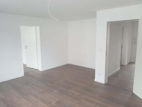 Foto - 4 ZKB, Einbauküche, 2 Balkone, KfZ-Stellplatz