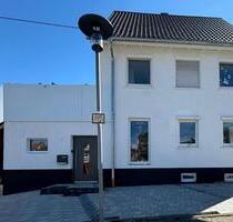 Gepflegtes Wohnhaus mit 1.956 m² Grundstück in ruhiger Lage - Talheim