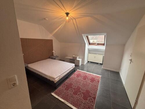 Foto - 1 Zimmer Dachgeschoßwohnung zur Miete in Gerbrunn