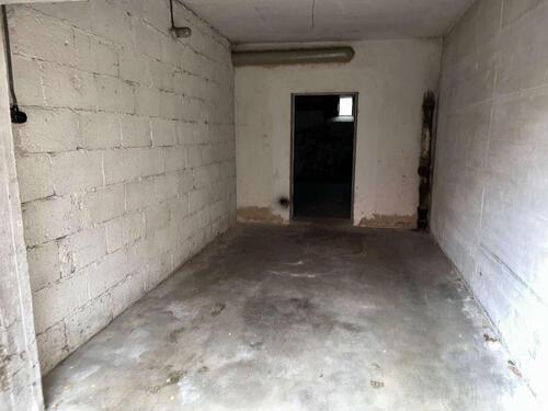 Foto - Garage mit Lager im Westend - 350,00&nbsp;EUR Kaltmiete, ca.&nbsp; 26,60&nbsp;m&sup2;