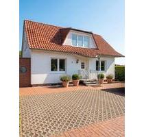 Erstbezug nach Kernsanierung! 3-Zi-EG-Wohnung mit Garten - Löbnitz