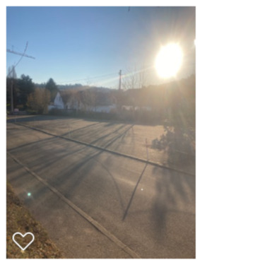 Foto - Wohnwagen,KFZ,LKW 10 Stellplatze,befestigt,ruhige Lage,Ortsrand