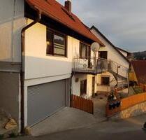 Geräumige und helle 2,5 Zimmer EG Wohnung mit Garten und Terasse - Duggendorf Auf'nberg