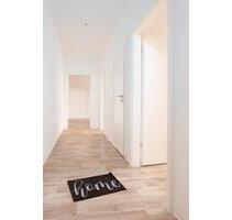 Stilvolle 2-Raum Wohnung mit Balkon zu vermieten - Schönebeck (Elbe)