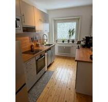 Helle 3-Zimmer-Wohnung mit Balkon in Stadtpark-Nähe - Hamburg Barmbek-Nord