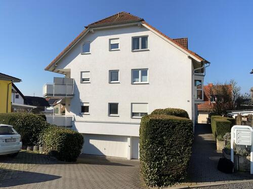Foto - Schöne 3,5 Zimmer Dachgeschosswohnung mit Balkon & Garage