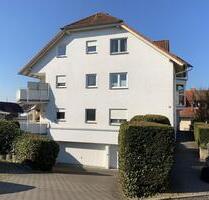 Schöne 3,5 Zimmer Dachgeschosswohnung mit Balkon & Garage - Alsfeld