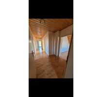 3,5 ZW, Balkon, Keller, EBK, Stellplatz - Grettstadt