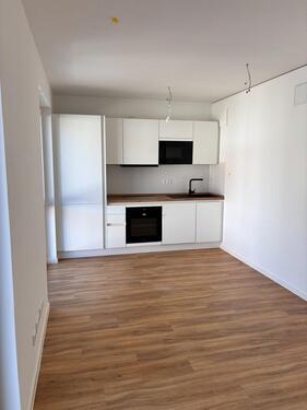 Foto - Erstbezug Neubau Sehr gut geschnittene 3-Zimmer-Wohnung mit Einbauküche und Balkon