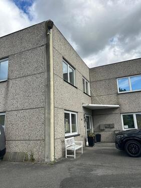 Foto - Bürofläche undoder Lagerhalle in Kirchhorst zu vermieten!