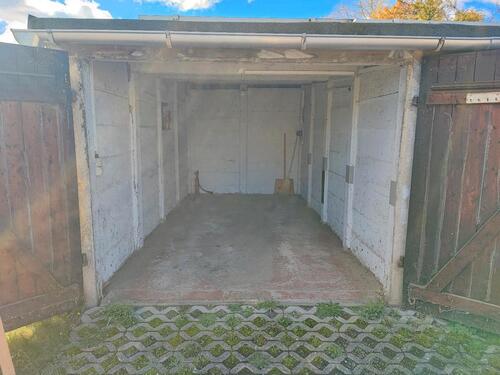 Foto - Garage zu vermieten. ÜberfliegerBahnstraße