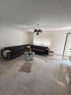 Foto - Helle & hochwertig sanierte 4-Zimmer - Wohnung mit 2 Balkonen