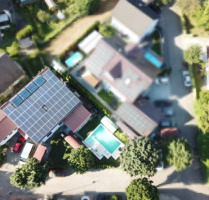 1 bis 2 Familienhaus mit Pool - Baujahr 2014 ca 400m² W&N Fläche - Elchesheim-Illingen