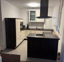 Lichtdurchflutete 3-Zimmer-Erdgeschosswohnung mit Garteneigennutz - Köln Kalk