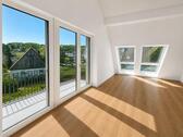 Foto - Lichtdurchflutete 4-Zimmer-Wohnung mit Traumblick ins Grüne auf H