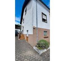 Charmantes Einfamilienhaus - 85.000,00&nbsp;EUR Kaufpreis, ca.&nbsp; 73,00&nbsp;m&sup2; in Saarwellingen (PLZ: 66793)
