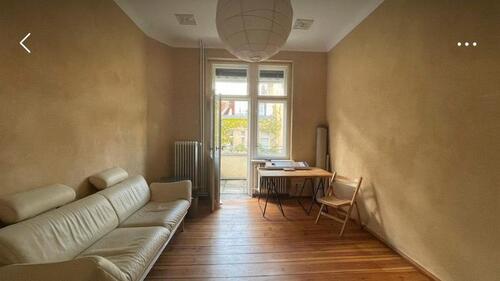 Foto - Helle 1-Zimmer-Wohnung im Seitenflügel – befristet bis 31.03.2026