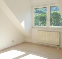 Helle 2-Zimmer-Dachgeschosswohnung (58m²) - Wasungen