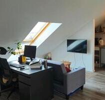 Dachgeschosswohnung mit Cabrio-Balkon - Köln Kalk