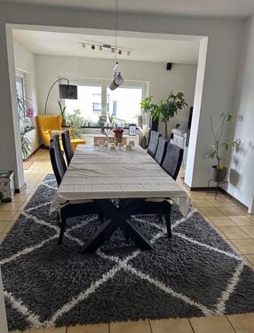 Foto - Geräumige 4-Zimmer-Wohnung im 2-Familienhaus mit Terrasse