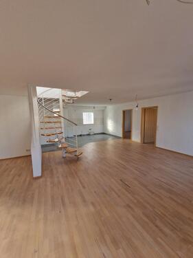 Foto - Sonnige Maisonette-Wohnung mit privater Dachterrasse am Sedanplat