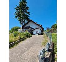 3-Familienhaus mit Ausbaupotenzial, Garten & Garage in Neuberg-Rü