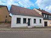 Foto - schönens kleines Haus in zentraler Lage mit Großem Garten