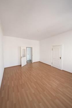 Foto - Helle und zentrale 2-Zimmer-Wohnung (70 m²) inkl. Küche