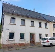 Einfamilienhaus zu verkaufen - 35.000,00&nbsp;EUR Kaufpreis, ca.&nbsp; 180,00&nbsp;m&sup2; in Kirschkau (PLZ: 07919)