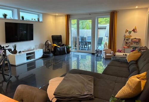 Foto - Reihenhaus mit Terrasse und Carpot zu vermieten