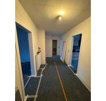 Vollständig renovierte 3 Zimmer Wohnung mit großer Einbauküche - Herne Eickel