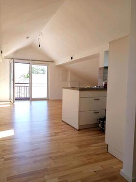 Foto - Sehr schöne DG-Wohnung in 94439 Roßbach