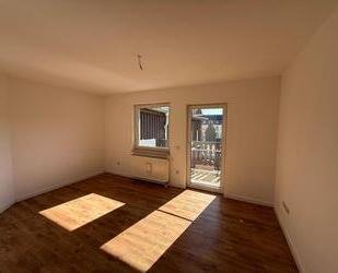 Sehr schöne und sanierte 2-Raum-Wohnung mit Fahrstuhl und großem Balkon direkt am Zentrum - Greiz