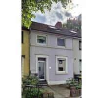 Solides Reihenhaus mit Charme und individuellem Flair - Bremen Gröpelingen