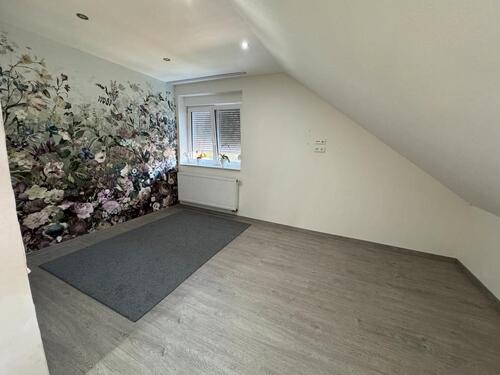 Foto - Dachgeschoßwohnung in Schwebheim zur Miete