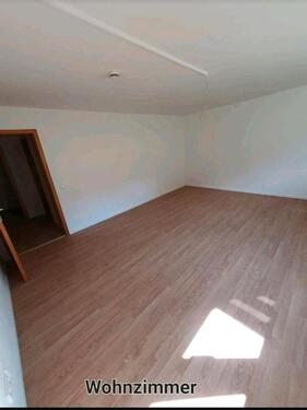 Foto - Neu renovierte 3 Zimmerwohnung im UG, Suppingen