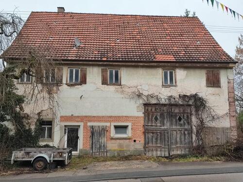 Foto - Sanierungsbedürftiges Einfamilienhaus mit Ausbaupotenzial